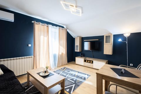 TV and multimedia, Living room, heating, air conditioner