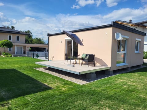 Property building, Garden, Seating area, Garden view