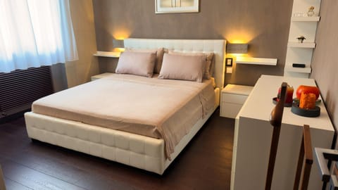 TV and multimedia, Bedroom, wardrobe, air conditioner