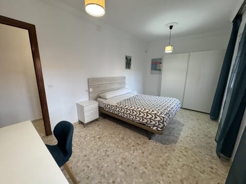 Bed, Photo of the whole room, Bedroom, wardrobe