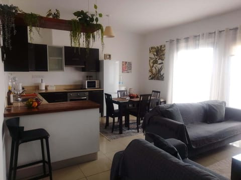 Seating area, kitchen