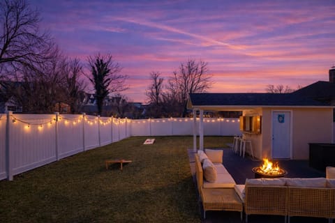 Patio, Night, Natural landscape, View (from property/room), Lounge or bar, pet friendly