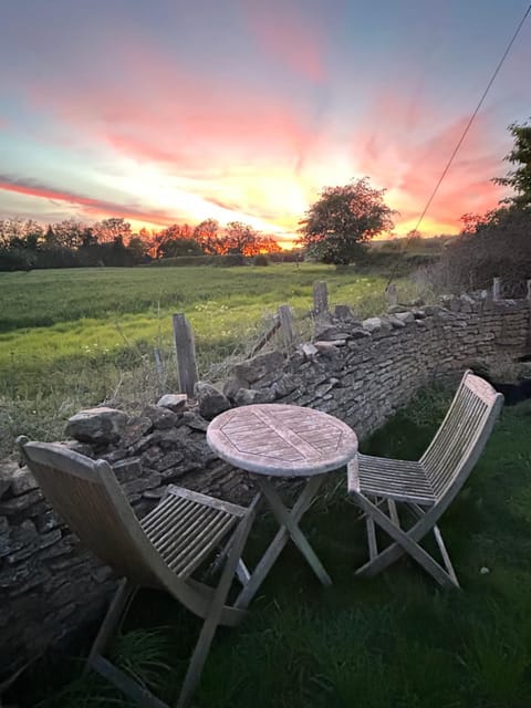 Natural landscape, Garden, Dining area, Garden view, Sunset
