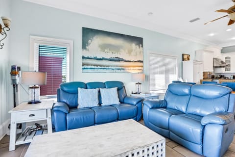 Beachfront home with pool elevator dog-friendly House in Saint George Island