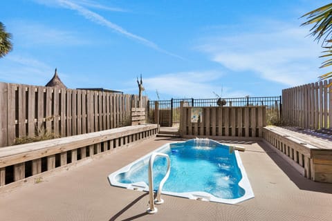 Beachfront home with pool elevator dog-friendly House in Saint George Island