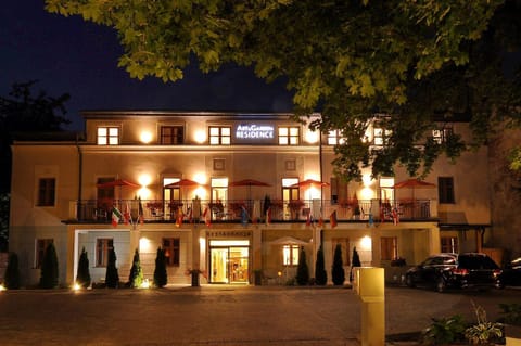 Property building, Facade/entrance