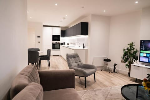 TV and multimedia, Seating area