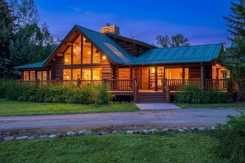Heber Gathering Lodge Game Room Sleeps 34 House in Wasatch County