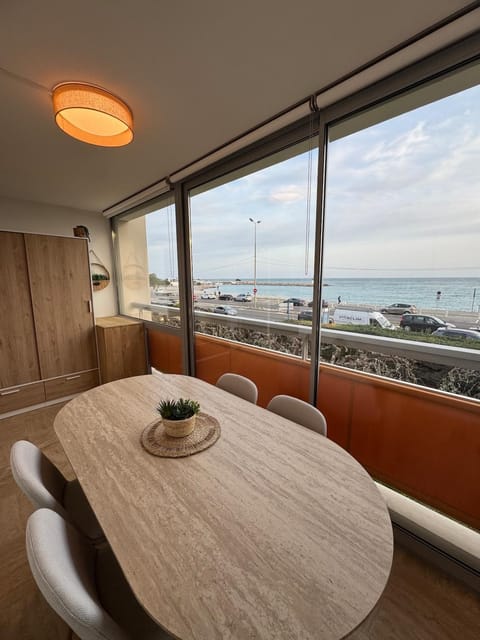Dining area, Sea view