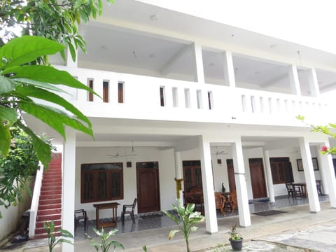 Property building, Patio, Facade/entrance