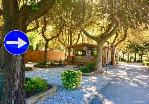 Bungalow Resort Ameglia Campground/ 
RV Resort in Ameglia