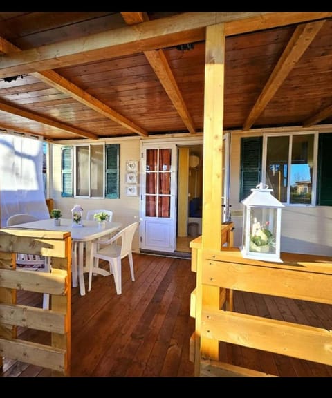 Bungalow Resort Ameglia Campground/ 
RV Resort in Ameglia