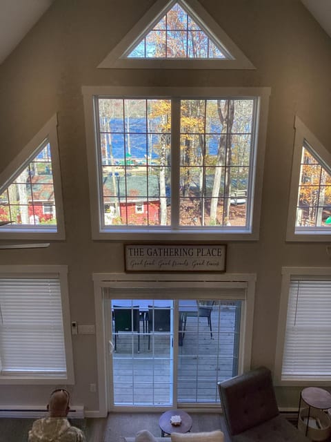 Heart of Arrowhead Lake STR 21334 two night minimum House in Coolbaugh Township