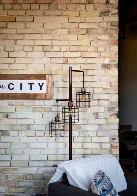 Top of The Peak: Downtown Gem! Steps to Beach Apartment in Traverse City