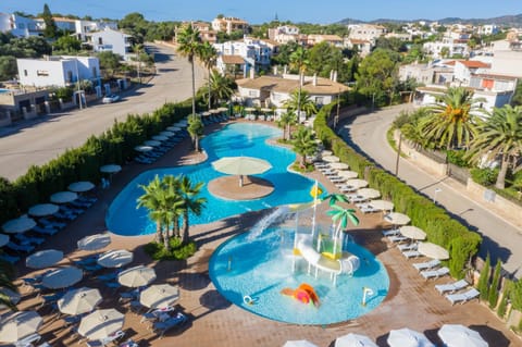 Aqua park, Swimming pool