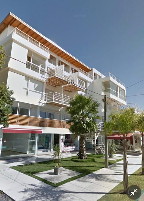 Property building, Street view