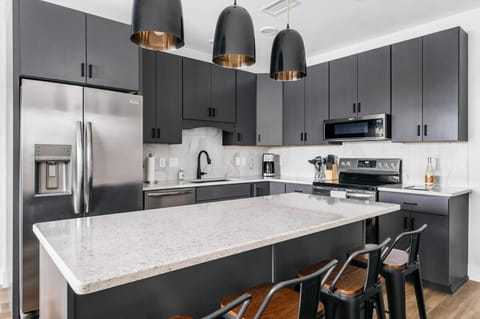 Cityscape Condo: New in Downtown Traverse City! Apartment in Traverse City