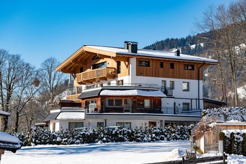 Luxus Ferienwohnung Almhütte Apartment in Salzburgerland