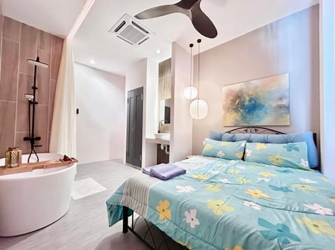 Shower, Bed, Bathroom, Bedroom, air conditioner