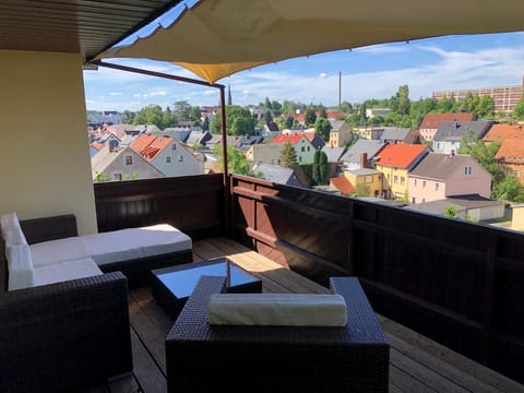 View (from property/room), Balcony/Terrace, City view