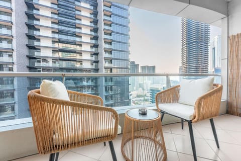 Free housekeeping visits during your stay - StayShort - Contemporary 1BR in Dubai Marina Sleeps 4 Apartment in Dubai