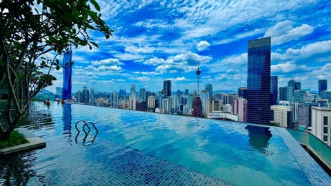 Natural landscape, City view, Sea view, Swimming pool