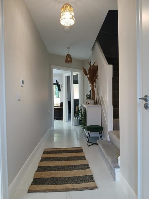 Private room in shared house at Casa de Charlie Vacation rental in Lisburn