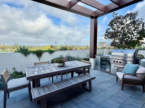 Balcony/Terrace, Dining area