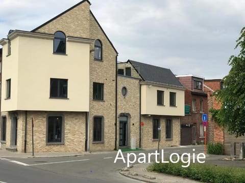 Property building, Street view