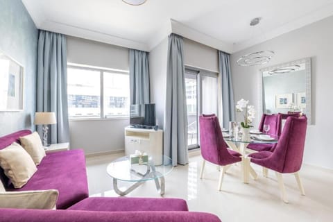 TV and multimedia, Seating area