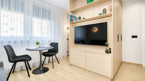 Communal lounge/ TV room, TV and multimedia, Living room, Seating area