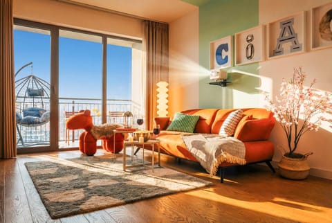 TV and multimedia, Balcony/Terrace, Living room, Seating area, internet, air conditioner