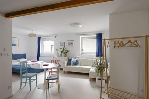 Bed, Living room, Photo of the whole room, Seating area, Dining area, Bedroom