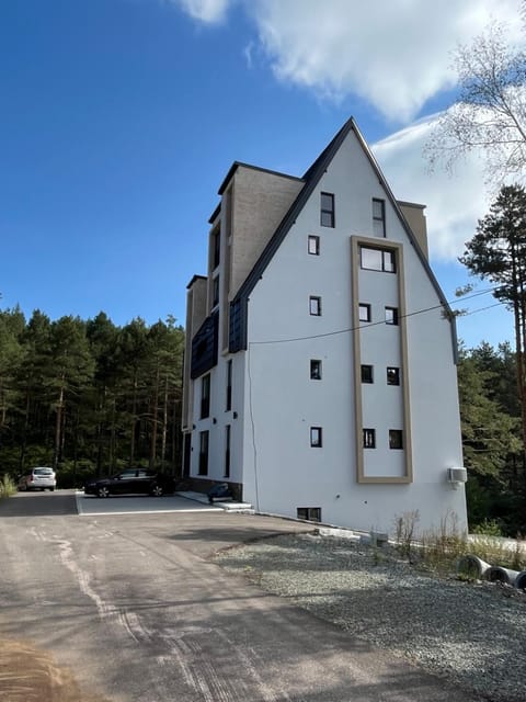 Property building, Day, Natural landscape, Parking