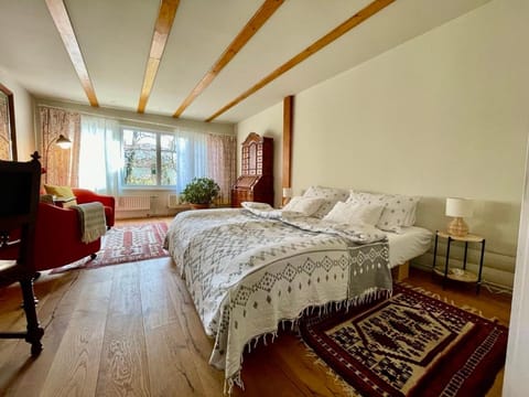 Living room, Photo of the whole room, Bedroom