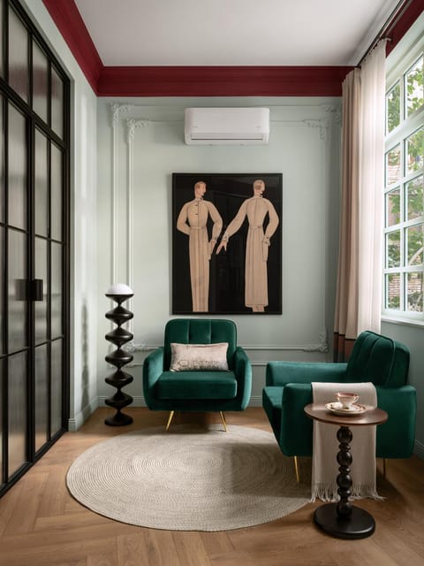 Living room, Seating area