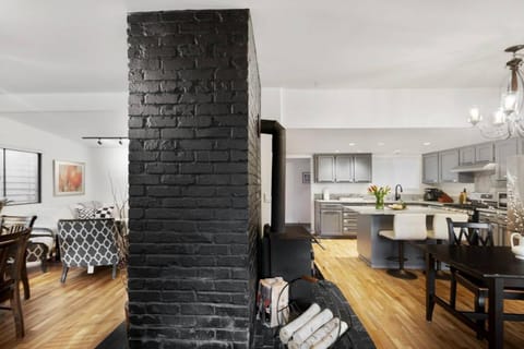 Ranch house in Bridal Trails House in Kirkland