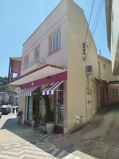 Property building, Street view