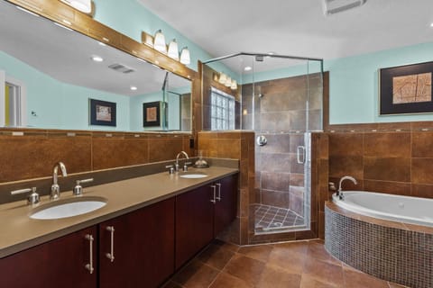 1350 - Panache House in Corolla