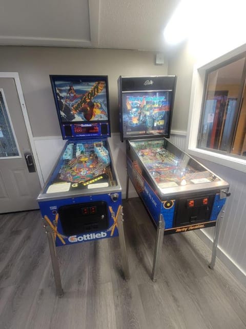 Beautiful 2 Bedroom 2 Bath Lake View Condo Close to Weirs Beach Apartment in Laconia