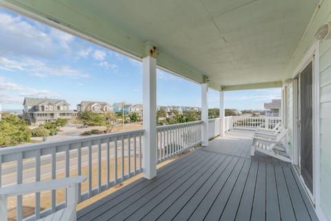 5570 - Atlantis House in Nags Head