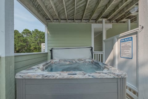 1533 - Sundowner House in Corolla