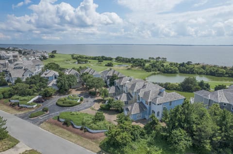 5593 - Craven Haven House in Roanoke Island