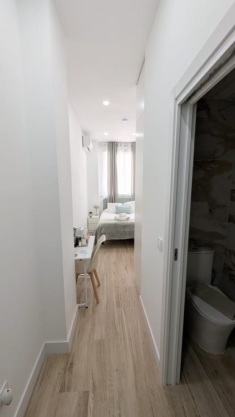 Bed, Bathroom, Photo of the whole room, Bedroom