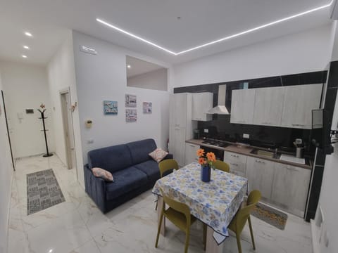Kitchen or kitchenette, Living room, kitchen