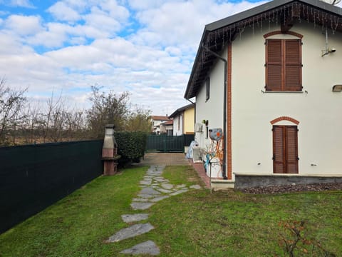 Property building, Garden