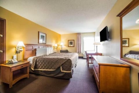 Extended Stay Inn & Suites Hotel in Marion