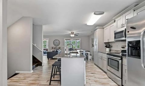 43 Making Memories House in Weiss Lake