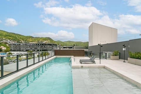 Day, Natural landscape, Mountain view, Swimming pool, sunbed