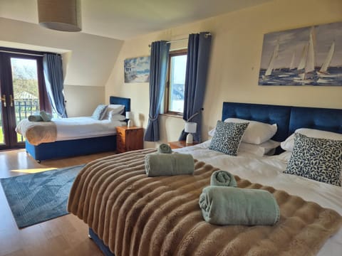 Harbour View Lodge House in Longford